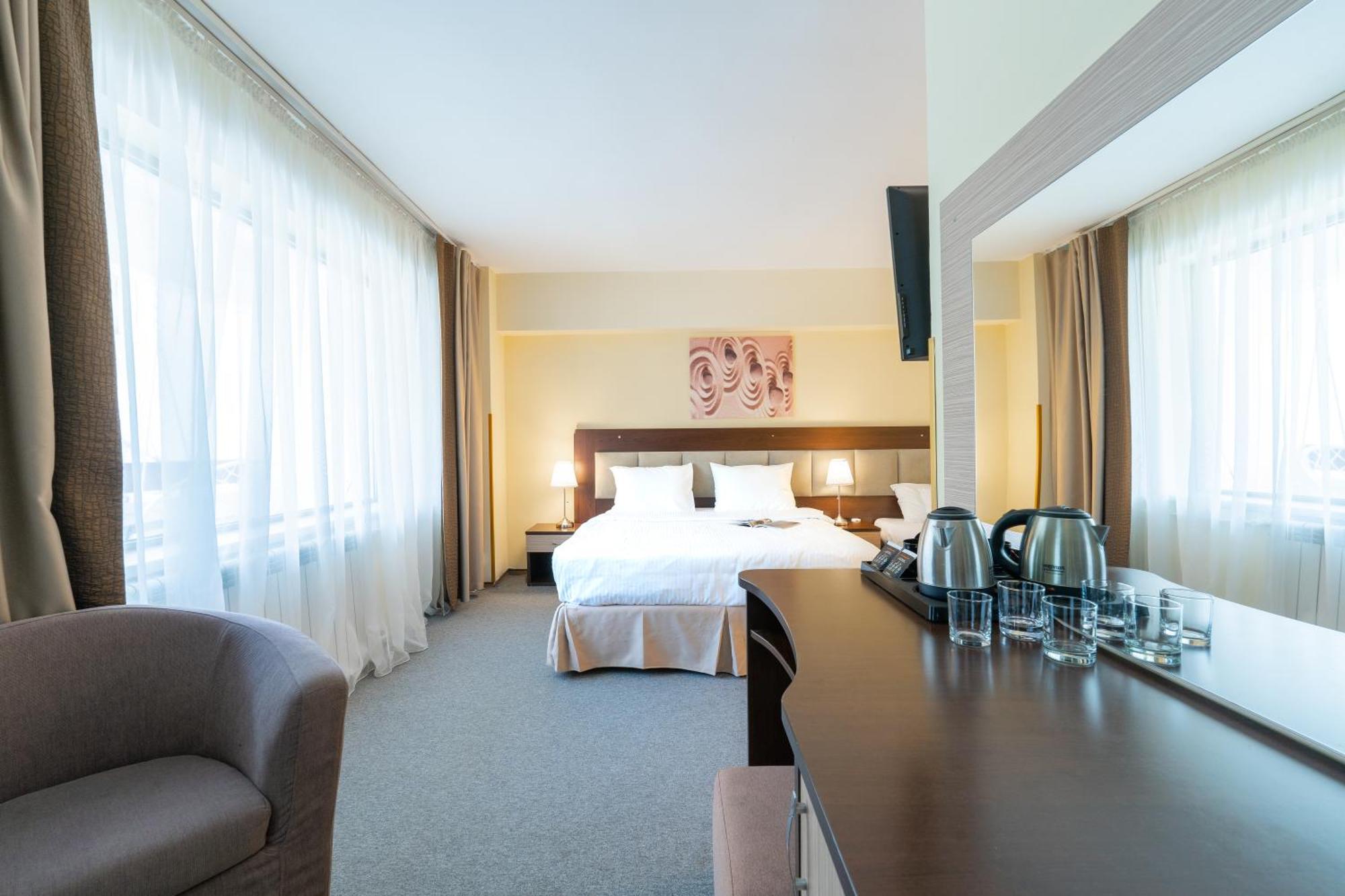 Hotel Sinaia Ngoại thất bức ảnh