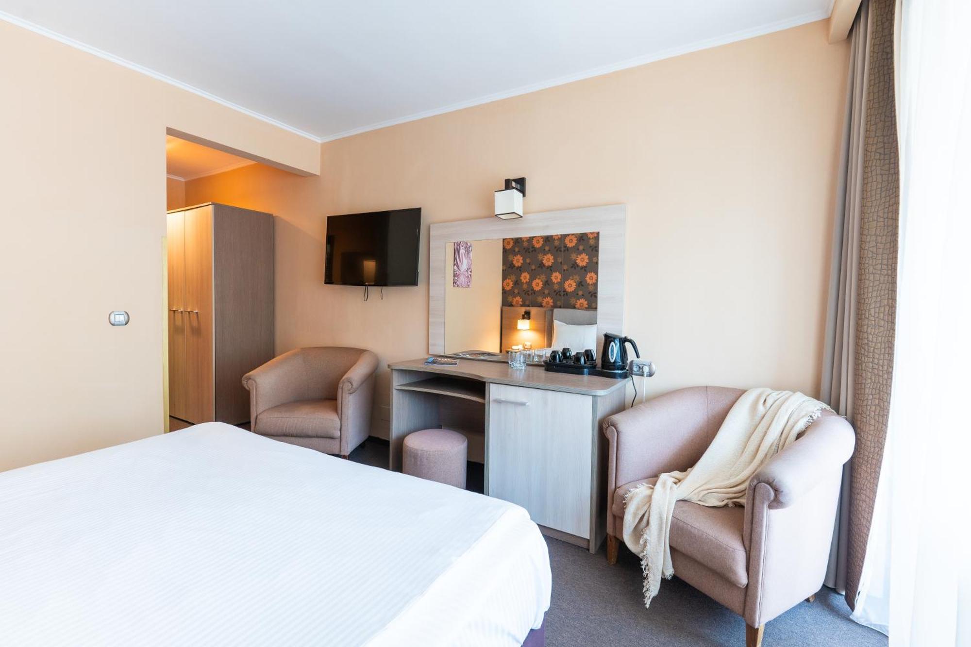 Hotel Sinaia Ngoại thất bức ảnh